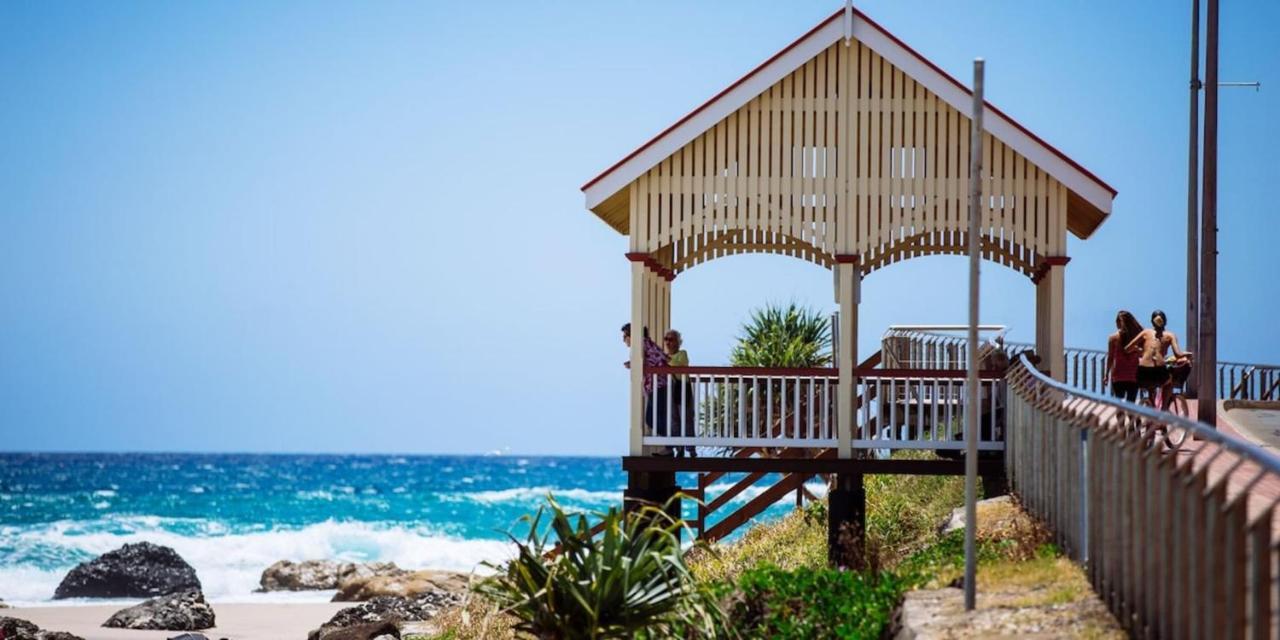 Lovely 1 Bedroom Steps To The * Gold Coast