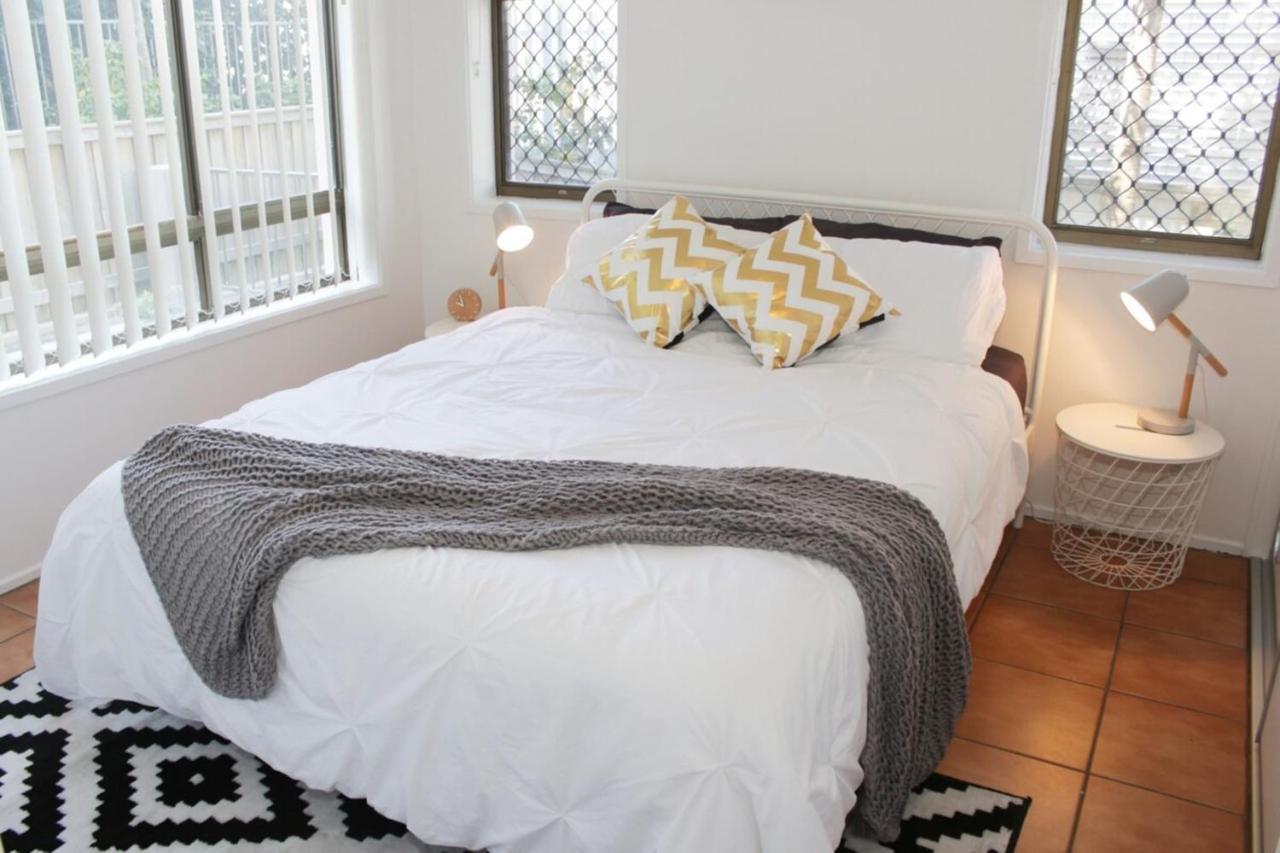 Lovely 1 Bedroom Steps To The